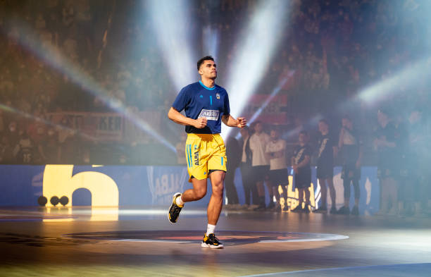 在现场为球 在现场为球